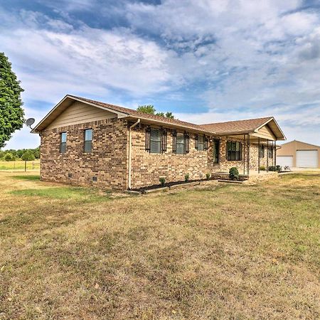 Charming Mountain Home Getaway With Gas Grill! Exterior photo